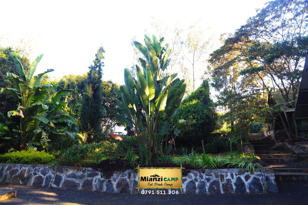 Camp Mahon Gardens Hotell Nanyuki Exteriör bild