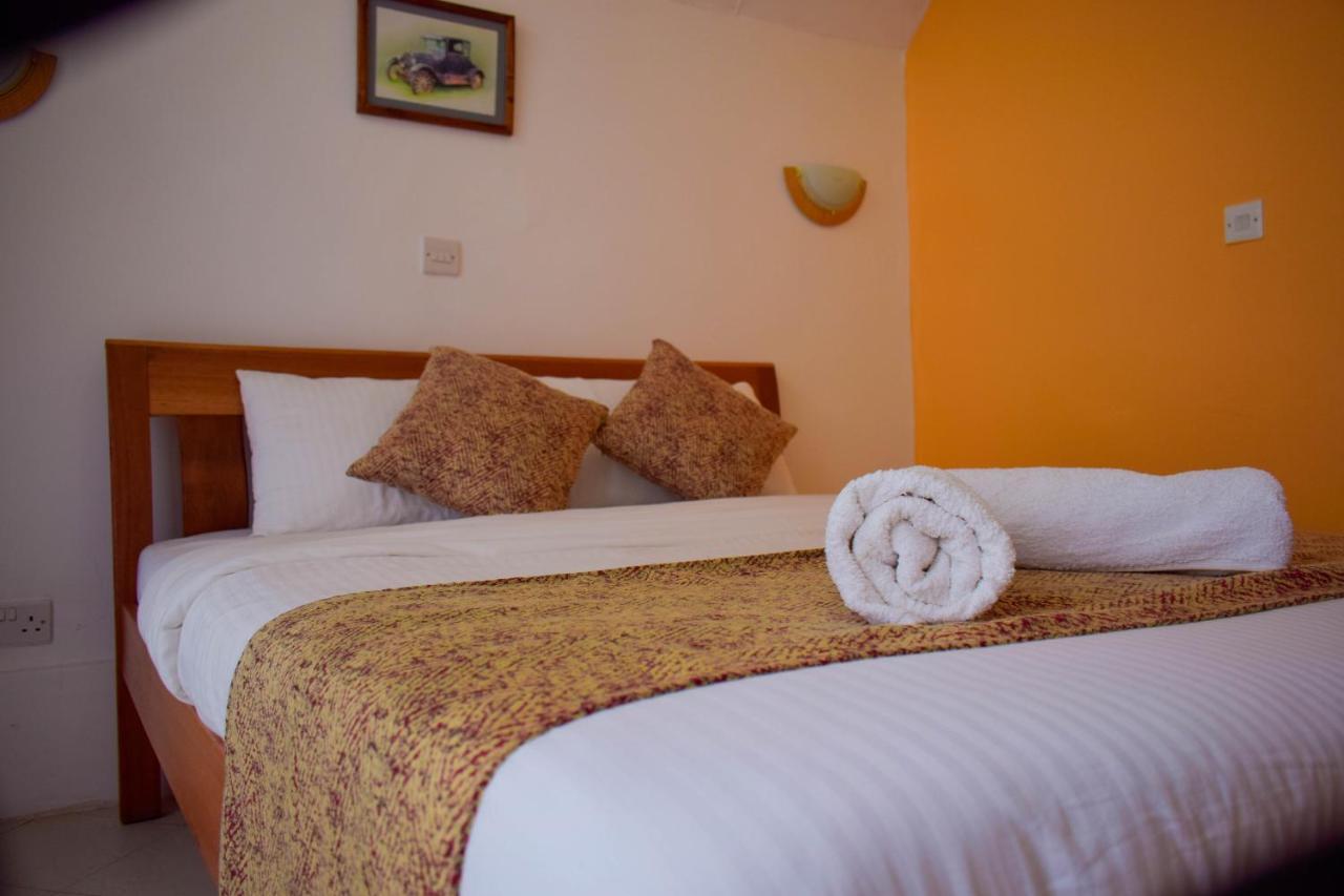 Camp Mahon Gardens Hotell Nanyuki Exteriör bild