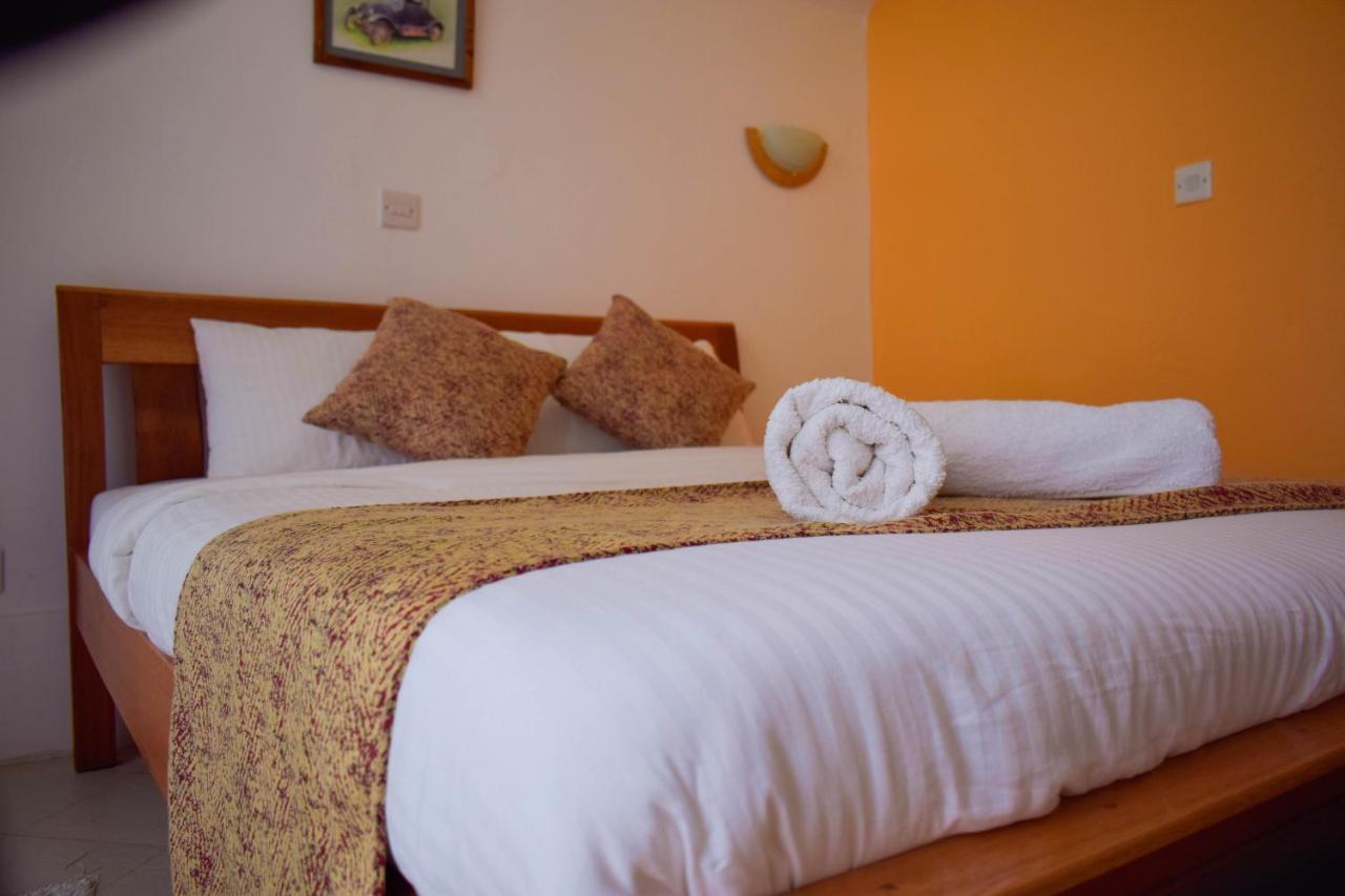 Camp Mahon Gardens Hotell Nanyuki Exteriör bild