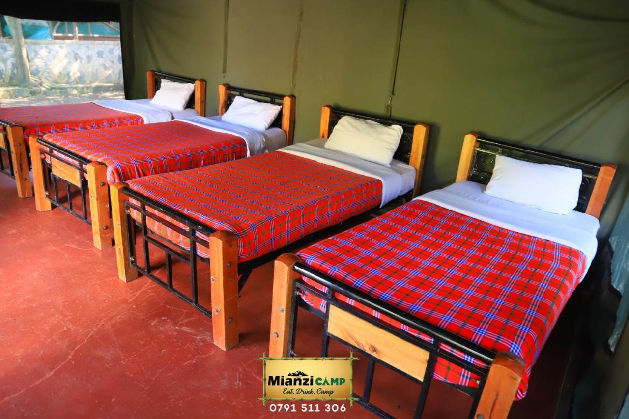 Camp Mahon Gardens Hotell Nanyuki Exteriör bild